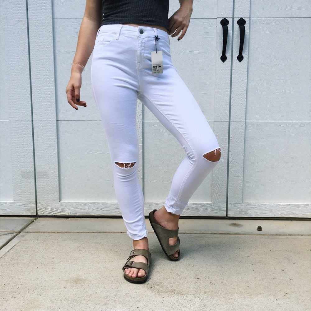 Topshop MOTO Leigh White Ripped Knee Jeans